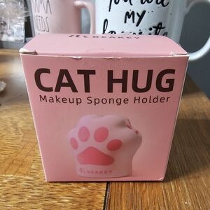 Makeup sponge holder
